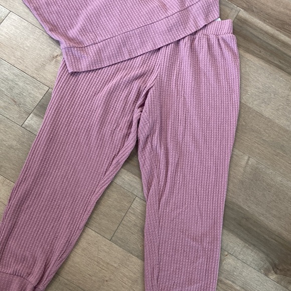 Loungewear pants and sweater set, size L - Picture 2 of 5